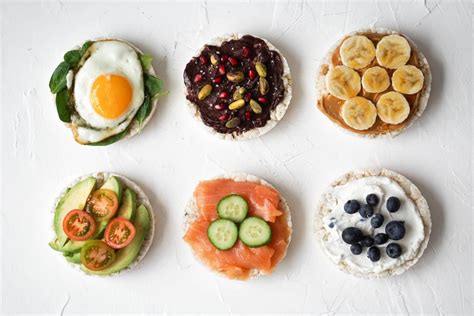 When a slice of bread is 100 calories and half a bagel is 120 calories, i think rice cakes are a great low calorie substitute. Our Go-To Fast-Day Corn Thins and Rice Cake Toppings ...