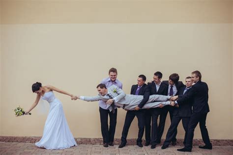 Funny Wedding Picture Funny Wedding Photos Wedding Picture Poses