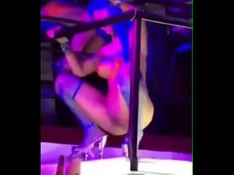 CARDI B SHOVES BOTTLE IN AND OUT OF PUSSY HOLE IN STRIP CLUB XVIDEOS COM