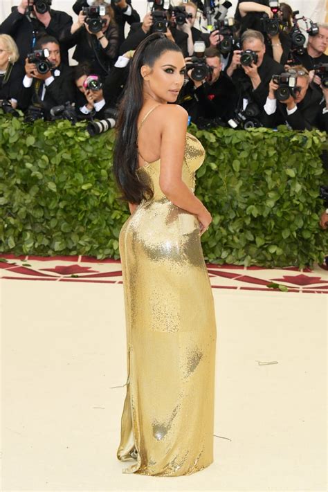 Kim Kardashian Versace Dress At The 2018 Met Gala Popsugar Fashion Uk