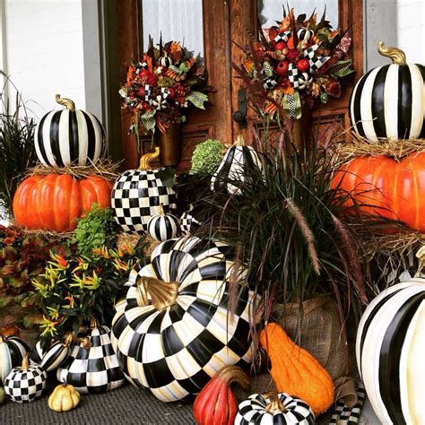 Amazing Outdoor Pumpkin Display Black And White Checkered Fall