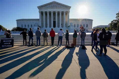 2 Justices Slam Supreme Courts 2015 Decision In Gay Marriage Case