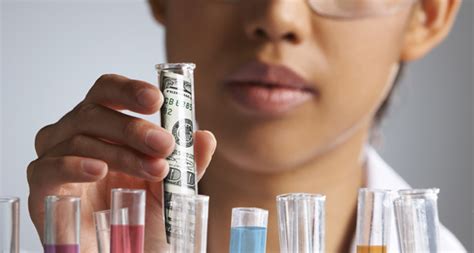 A phd gets its holder an average salary of 182,000 lkr per month, 60% more than someone with a master. Food Science Salaries in the Spotlight - IFT.org