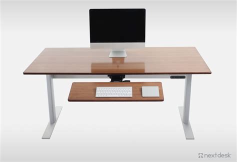This type of desks is a favorite among ergonomics users due to 2 main benefits: The Setup Makes the Difference: Why this Ergonomic Desk is ...