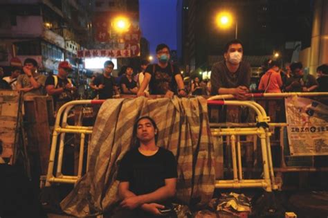 Macau Daily Times 澳門每日時報hong Kong Protesters At Odds Over Pullback