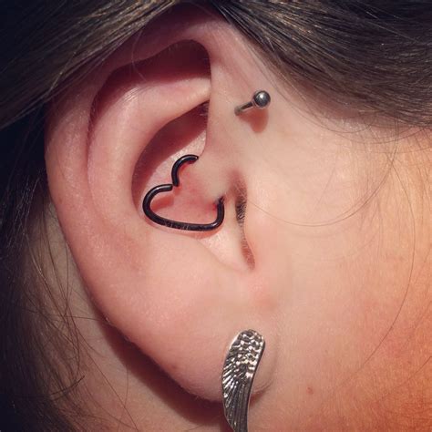 Daith Ear Piercing Everything You Need To Know Daith Ear Piercing