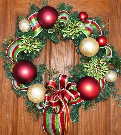 Traditional Christmas Wreath By Fabracadabradesigns On Etsy 8000