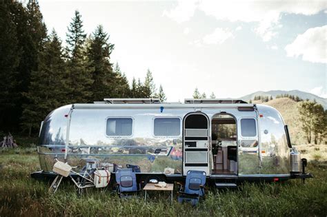 1971 Airstream Gets Glossy Modern Makeover Off Grid Power