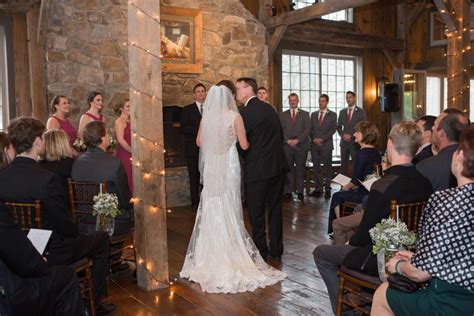 Indoor Fall Wedding At Mountain Memories By Thorpewood In Thurmont