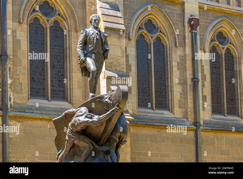 Statue Of Captain Matthew Flinders In Melbourne Australia Stock Photo
