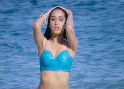 Shraddha Kapoor Says Her First Bikini Sequence Was Beautiful बागी में बिकिनी लुक पर खुलकर