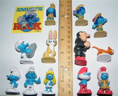 The Lost Village Smurfs Deluxe Figure Toy Set Of 14 With Figures And