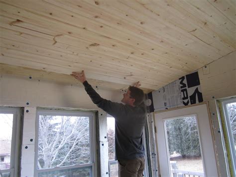 The owner was very accommodating, the price was well within our range and everything in every room worked. The Savstrom Family Blog: Knotty pine ceiling in the sunroom