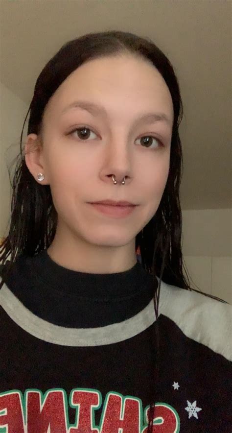 Fresh Out Of The Shower 🥰😍 21f Rselfie