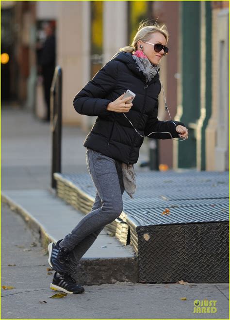 Naomi Watts Sweater Matching Kicks For Grocery Run Photo 2996144