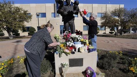 Euless Residents Shocked Saddened By Death Of Friendly Officer Fort