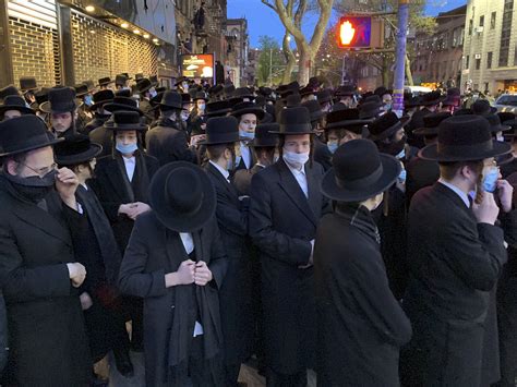 Hasidic Jewish Wedding New York Img Re