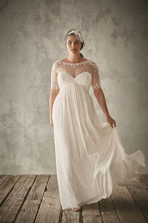 Fashion Plus Size Wedding Dresses With Half Sleeves Sheer Jewel Neck A