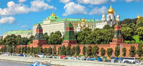 The Moscow Kremlin Travel Guidebook Must Visit Attractions In Moscow