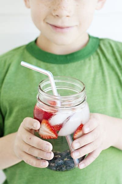 How To Make Aguas Frescas Fresh Fruit Water Momables Healthy