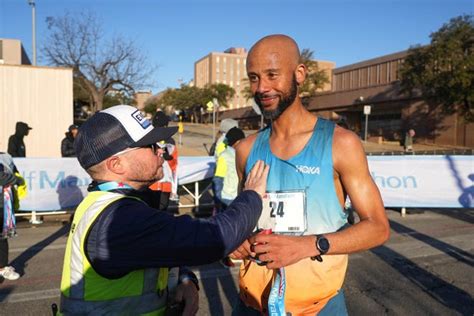 Austin Runners Prepare For 3m Half Marathon