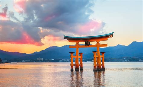 Itsukushima Floating Torii Gate Hiroshima Japan Heroes Of Adventure