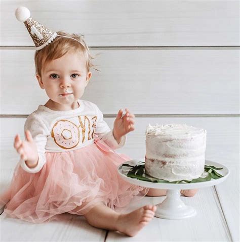 13 cute 1st birthday party ideas for girls cake smash edition