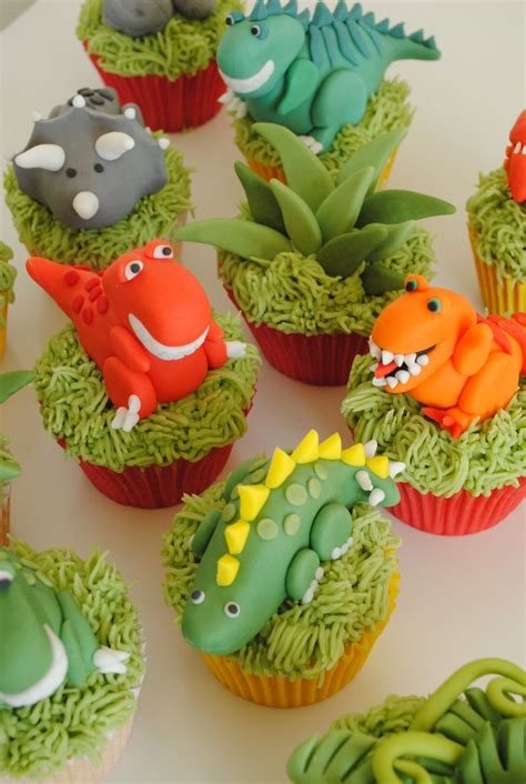 Add some prehistoric touches, like a dinosaur cake topper or colorful dinosaur sprinkles. Dinosaur Roar! on Twitter | Dinosaur birthday cakes ...