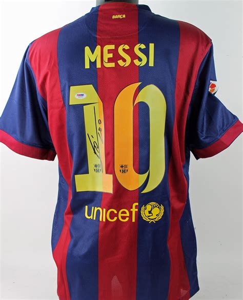 Before barca went on to beat valladolid on monday, lionel messi was presented with a signed jersey dedicated to his record appearances for the club. Lot Detail - Lionel Messi Signed FC Barcelona Soccer ...