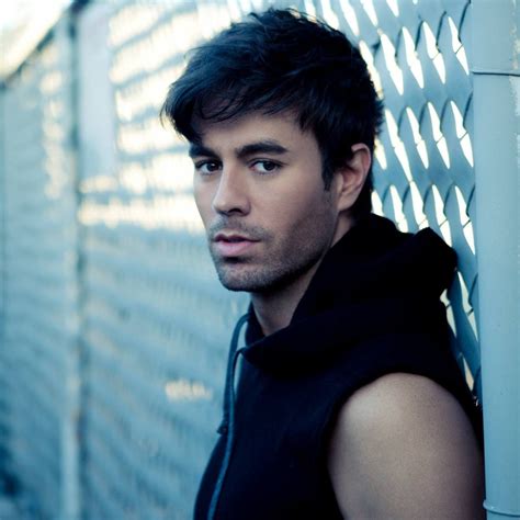 Enrique Iglesias Cool Wallpaper Weneedfun