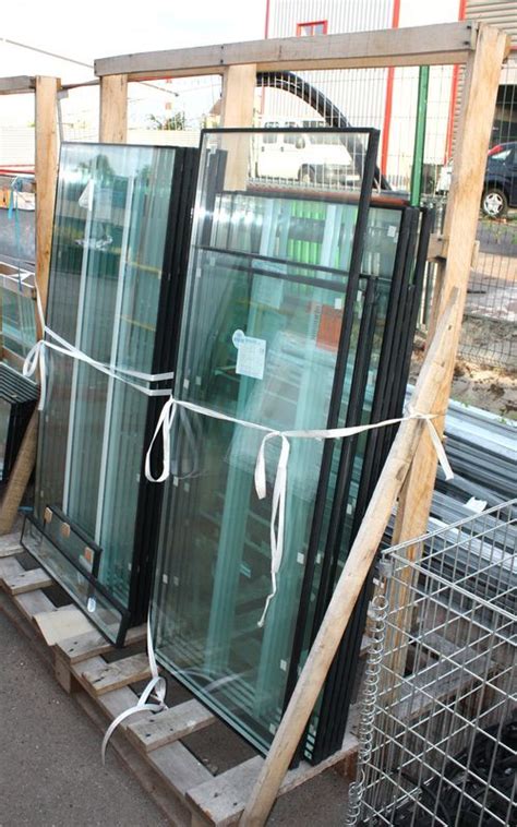 Fenêtre bois double vitrage isolation impeccable moderne. cadres-de-fenetres-fenetres-double-vitrage-profiles ...