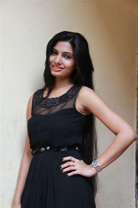 Naan Rajavaga Pogiren Tamil Movie Actress Avani Modi Photos In Black