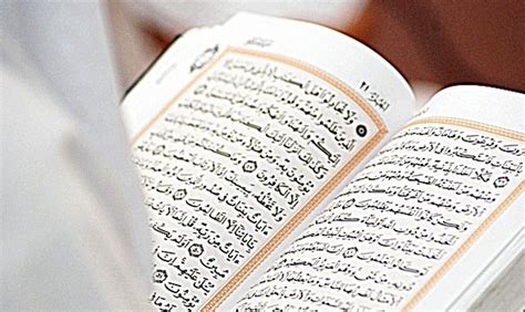 Kemudian berulang kali aku mendesak dan meminta agar huruf itu ditambah, dan ia pun. Tafsir Surat Yusuf Ayat 1-2: Al-Quran Diturunkan dengan ...