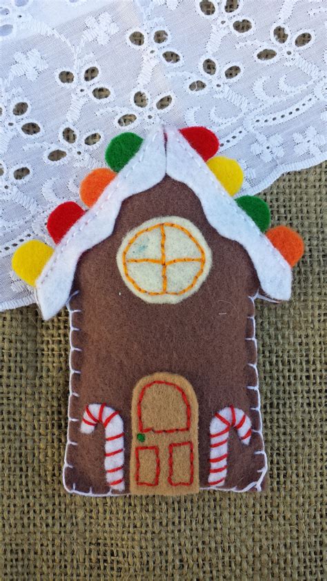 Felt Gingerbread House All The Cuteness And None Of The Calories Batsbelfrycrafts Etsy