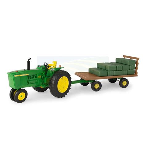 116 Big Farm John Deere 4020 Tractor With Hay Wagon And 36 Hay Bales