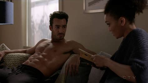 Aarón Díaz Shirtless Quantico Tv Series 3 Youtube