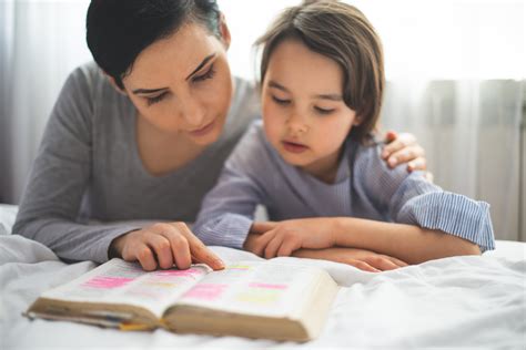 Cómo Estudiar La Biblia Con Tus Hijos Lifeway Recursos