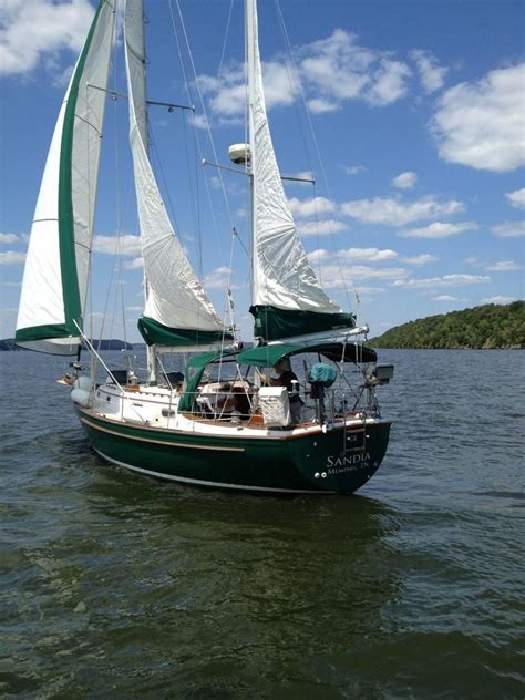 1981 Pearson 365 Pearson Ketch Sailboat