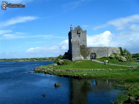 Dunguaire Castle