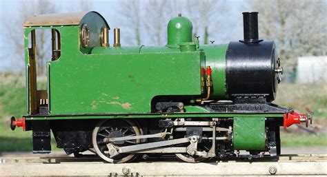 How much are you supposed to weigh at 5'4? 5 inch gauge 0-4-0 tank locomotive - Stock code 4982