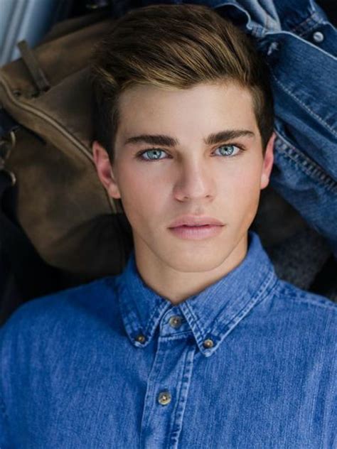 Photos The Most Beautiful Blue Eyed Men In The World