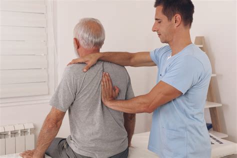Visiting A Chiropractor For Neck Pain Heres What You Need To Know