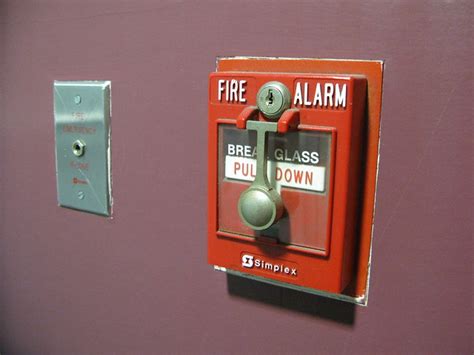 Break Glass Type Simplex Fire Alarm Flickr Photo Sharing