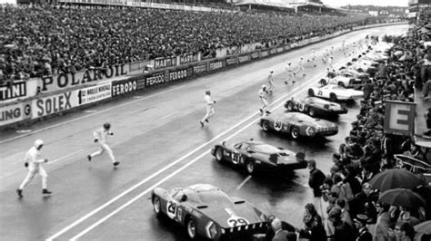 24 Heures Du Mans Offrez Vous 100 Photos Des Années Mythiques Le