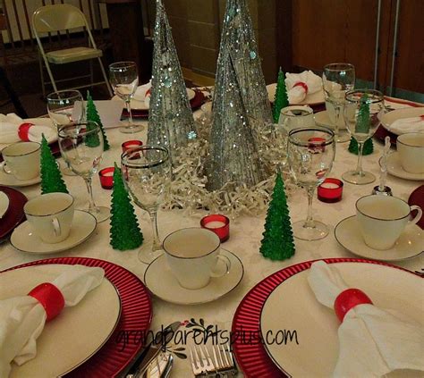 Awesome Christmas Table Settings Part 1