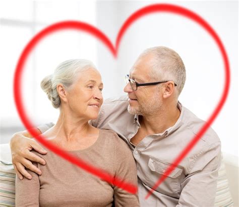 Concepto De Familia Relaciones Amor Edad Y Personas Feliz Pareja