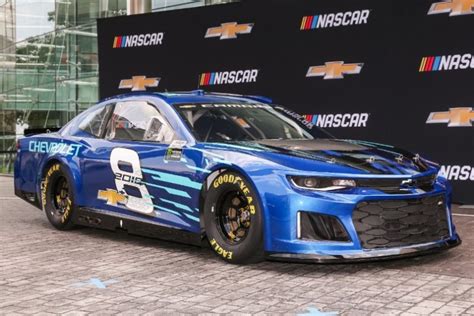 Chevrolet Reveals The 2018 Camaro Zl1 Nascar Cup Race Car The News Wheel