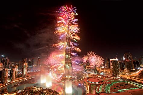 New Years Eve In Dubai Where To Watch All The Spectacular Fireworks New Years Eve