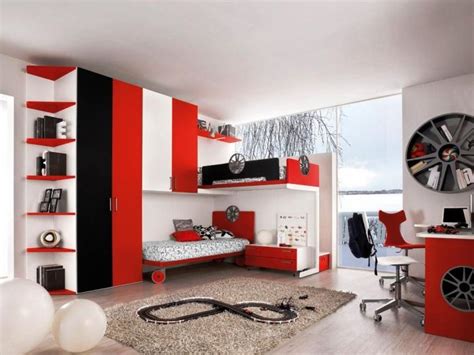 Try accents in other warm tones like yellow and orange. 15 Amazing Red and White Kids Bedroom - Rilane