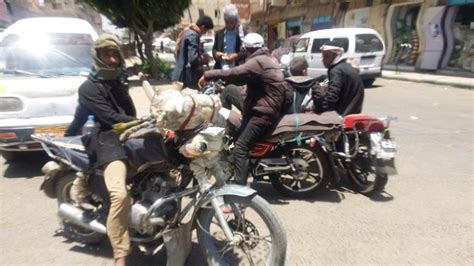 الدراجات النارية في اليمن الإرهاب الحوثي يصل محطة تاكسي الفقراء